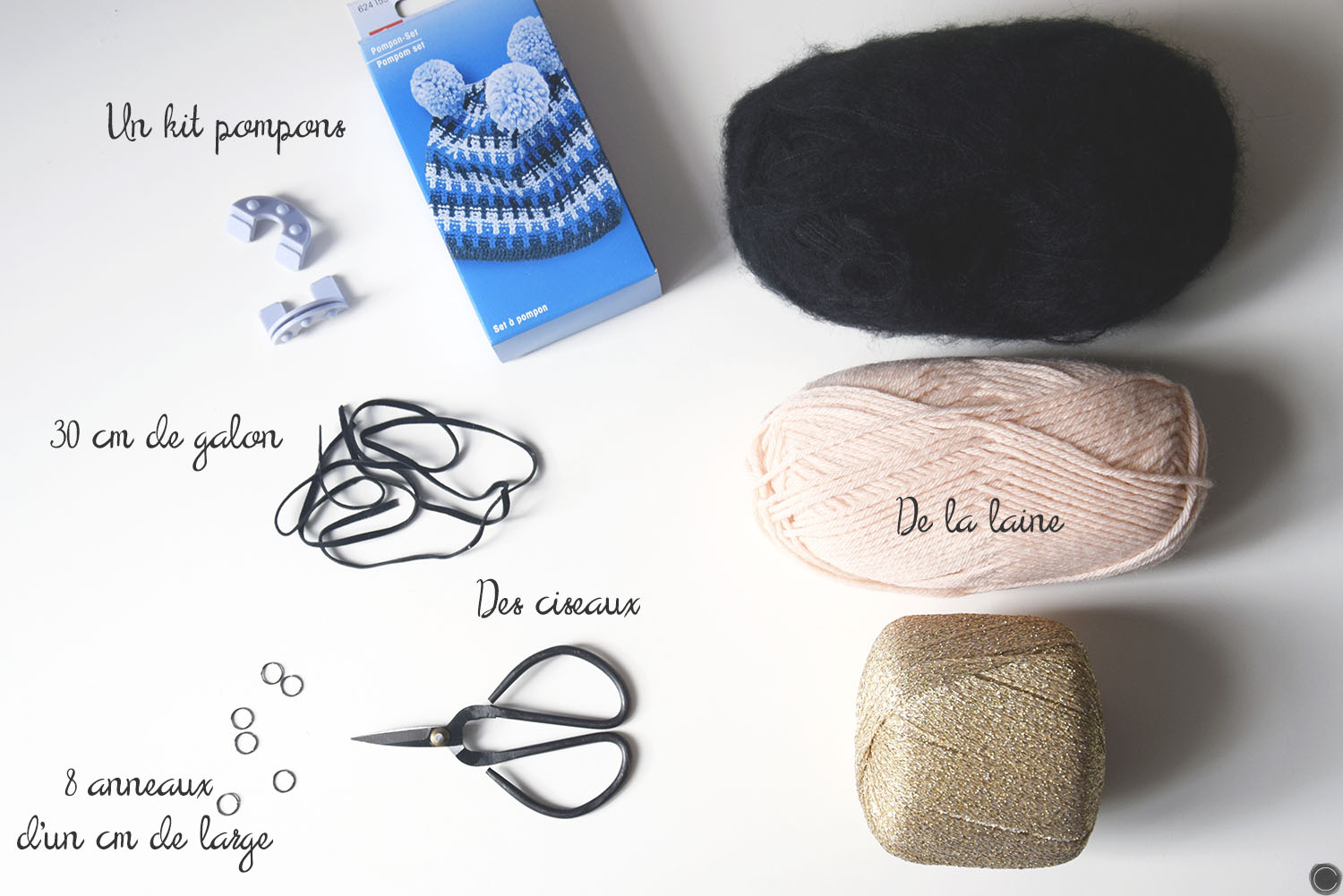 DIY POMPONS CHAUSSURES cbyclemence.com 01